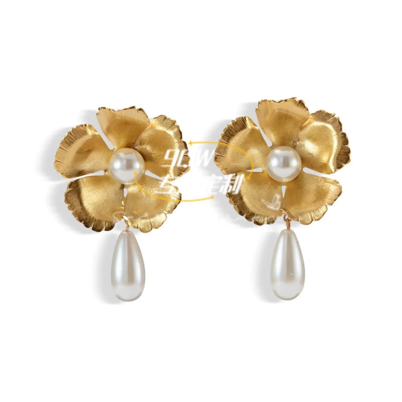 9QW European and American niche design floral temperament earrings women's high-end light luxury resort style stud earrings