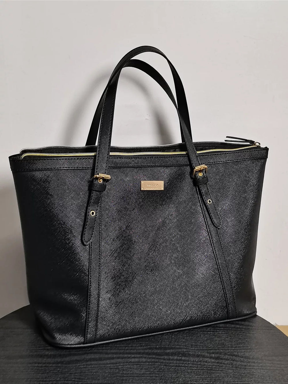 Foreign trade export bag, black cross pattern tote bag, workplace commuting, large capacity handbag, simple and versatile shoulder bag