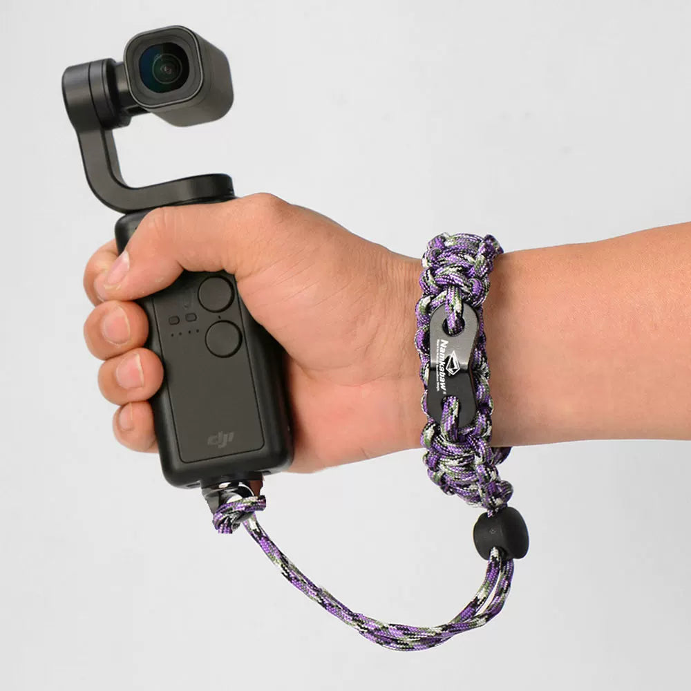 Pockets3 is suitable for cameras, gimbals, bracelets, braided ropes, adjustable straps, and drop-proof lanyard pockets