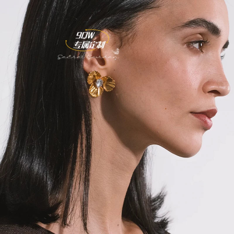 9QW European and American high-end flower gemstone niche earrings personality light luxury earrings stud earrings fashion and versatile women