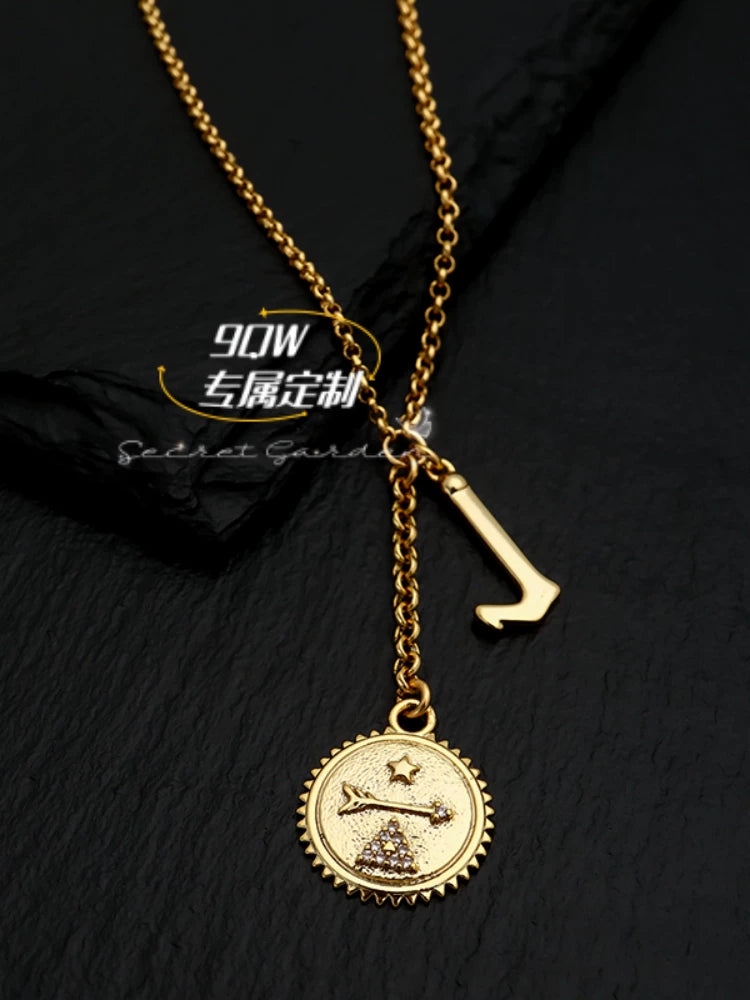 9QW Jin Zhini Jennie's diamond-encrusted geometric pendant necklace niche design letter metal collarbone chain for women