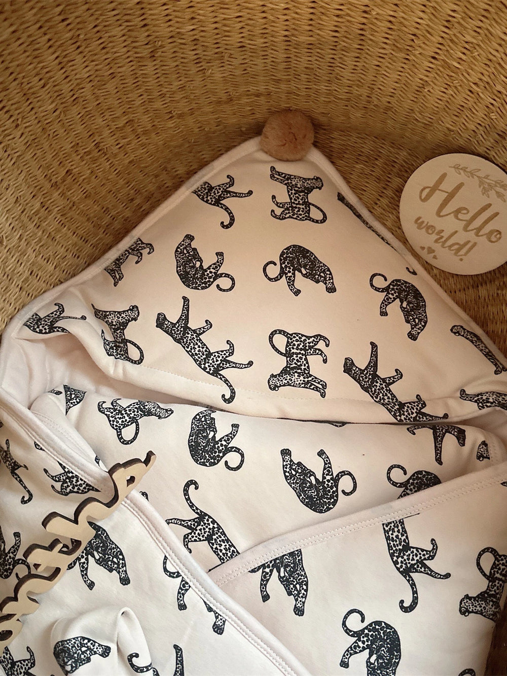 Blanket newborn baby pure cotton A spring and autumn winter cotton delivery room newborn quilt swaddling autumn and winter outing supplies