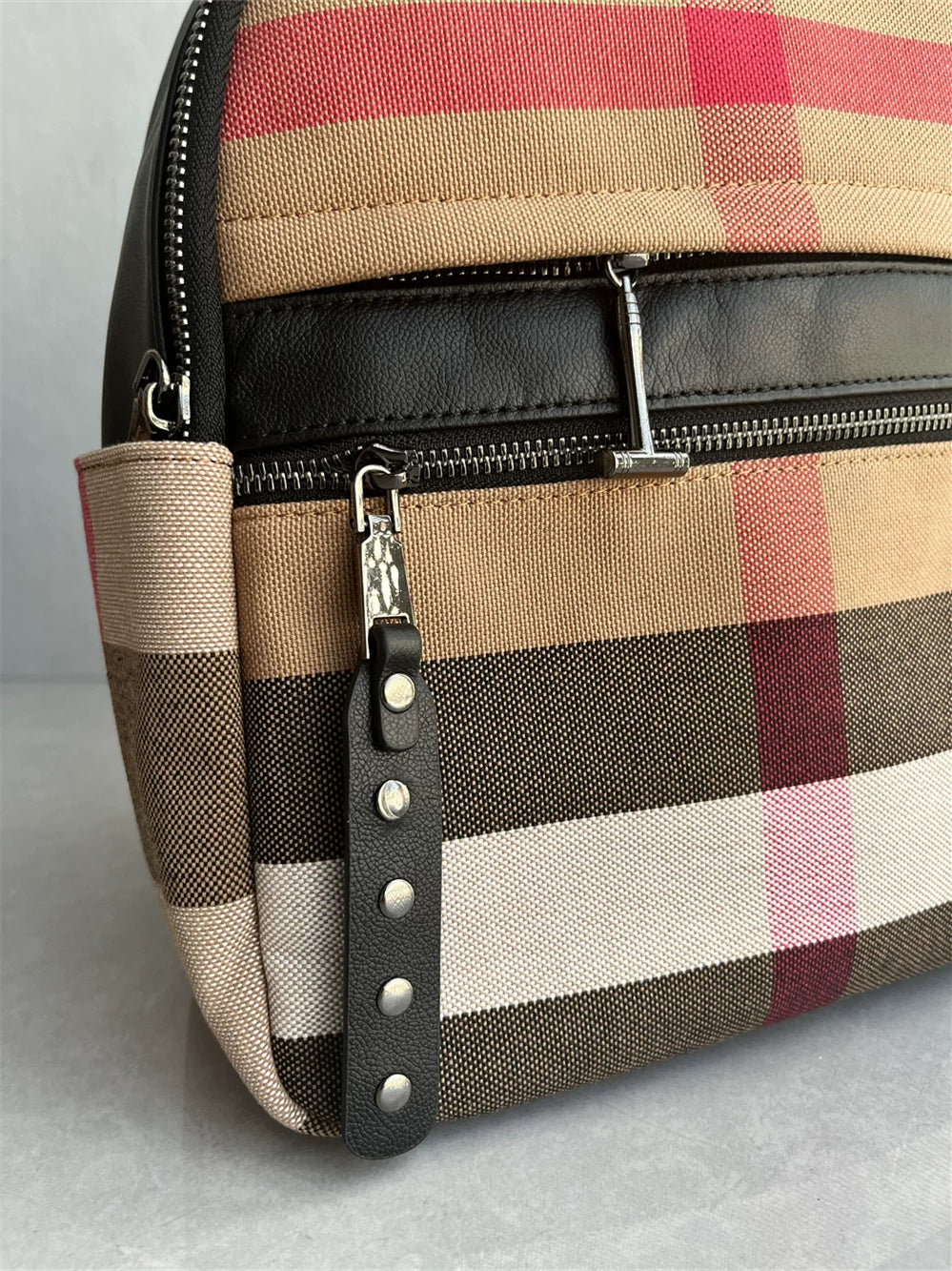 Korean counter new cowhide distribution backpack fashion and versatile high-end college style color blocking backpack schoolbag for women