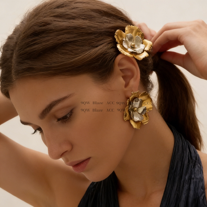 European and American retro two-color three-dimensional flower hair accessories, metal versatility, trendy women's contrasting hairpins, flower temperament hairpins