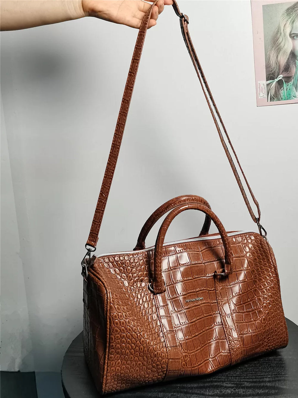Maillard vintage handbag crossbody bag Boston bag women's large capacity autumn and winter bag pillow bag commuter export bag