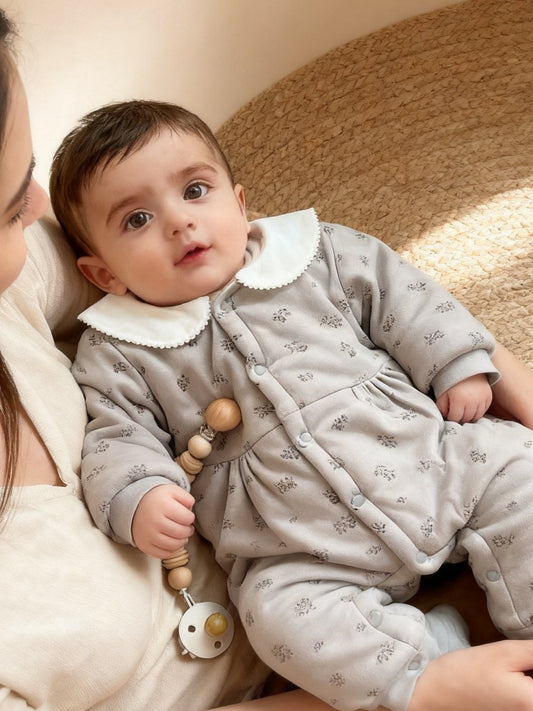 Baby girl winter dress cute full moon 100-day set thickened padded jumpsuit baby little moon age princess super cute