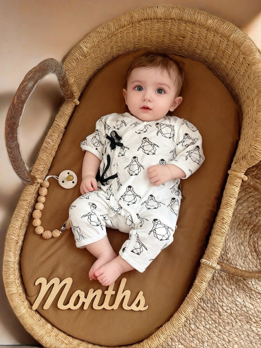 Newborn infant early autumn jumpsuit small month old boy and girl baby boneless A pure cotton four seasons Ha Yi 52 size 59