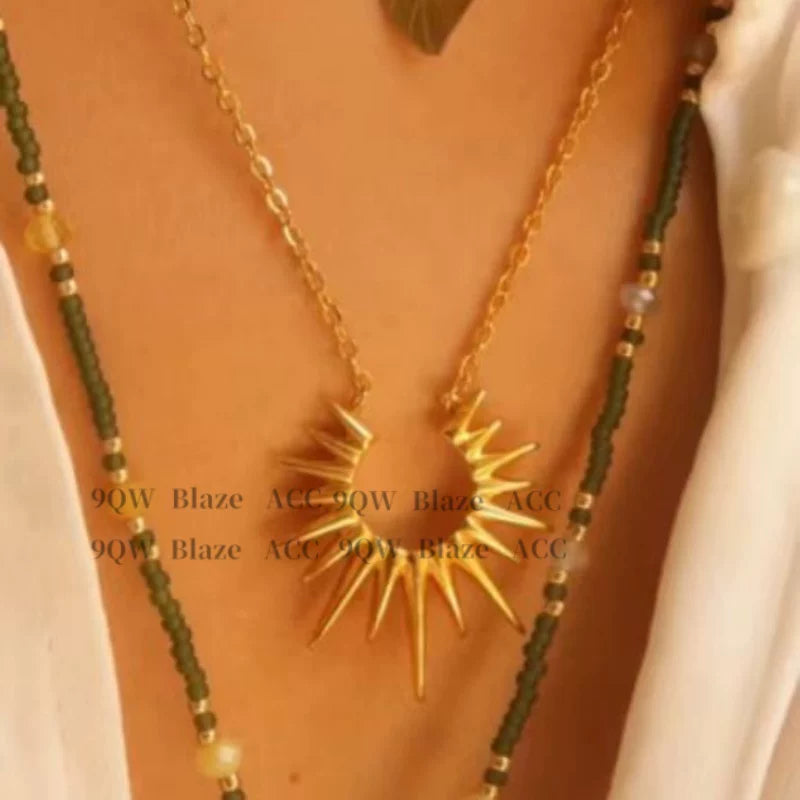 European and American niche vintage sunflower necklace 18K gold-plated stainless steel U-shaped horseshoe ring ins style titanium steel clavicle chain