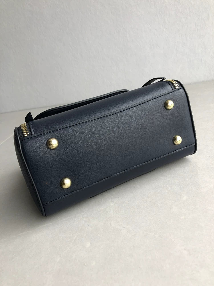 2024 new women's bag hand-held crossbody bag leather cowhide high-end fashion versatile contrast light luxury shoulder bag