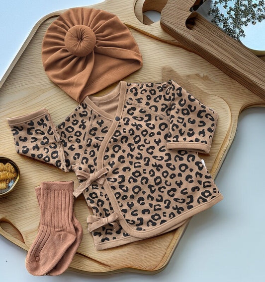 Newborn baby clothes 0-3 months half-back clothes Spring and Autumn boys and girls baby tops size 52 and monk suit size 59