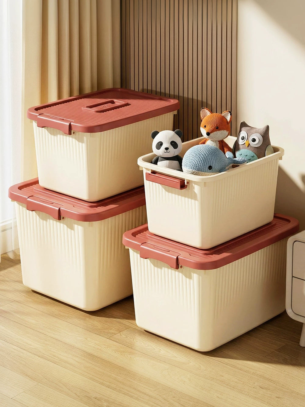 Storage box: Household large capacity oversized clothing storage toy book plastic portable storage box with lid organizer