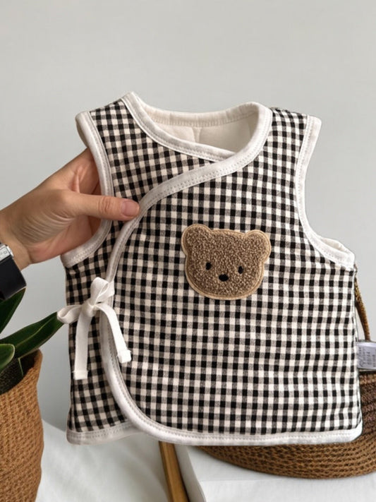 Baby vest autumn and winter model 0-3 months infant vest sandwich cotton shoulder wear male and female baby belly protection to keep warm in June