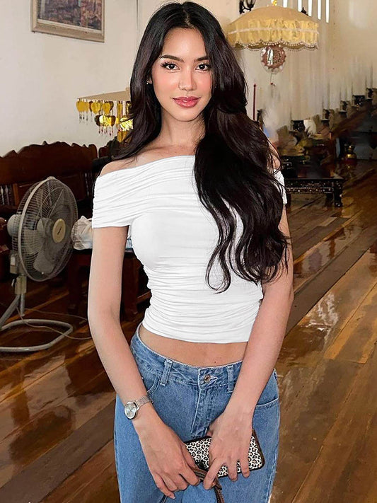 2026 summer new high-end white temperament one-shoulder top, pure desire hot girl pleated slimming slim T-shirt