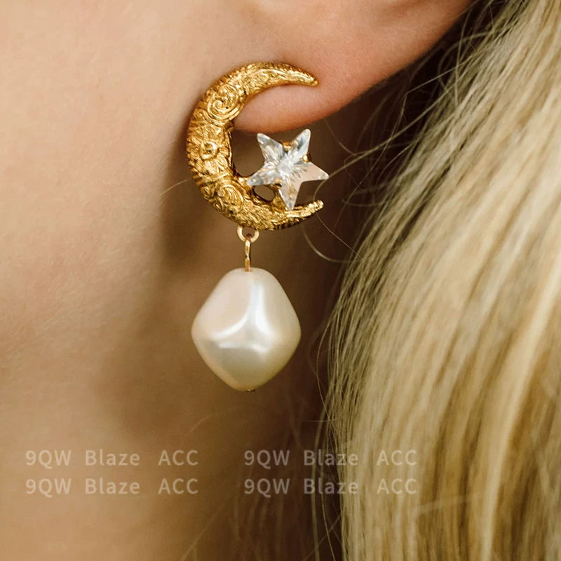 9QW European and American dating atmosphere star moon pearl earrings vintage court style earrings French romantic wear and matching accessories