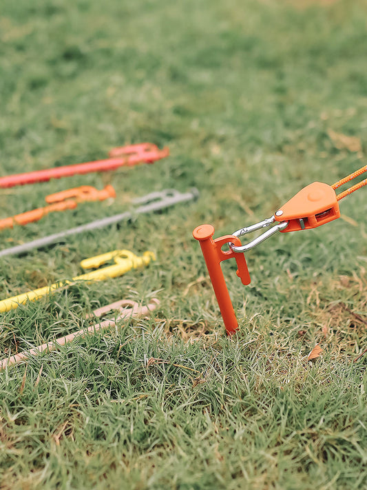 Outdoor tent floor nails are thickened and lengthened, and steel nails are fixed on the canopy of camping, camping, and snow beach camping nails