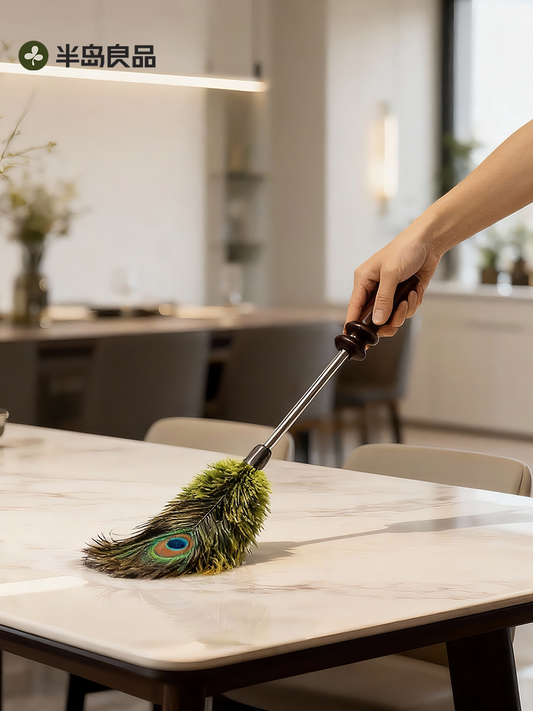 Ostrich feather static adsorption peacock feather dusting dust duster cleaning and sweeping dust household fluffy feather duster cleaning artifact