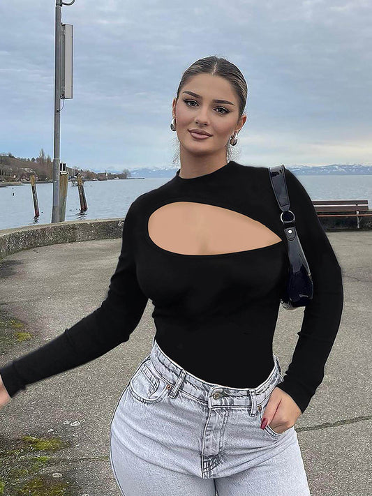 Spring 2026 new chest cut-out long-sleeved top hot girl slim slim slim tight semi-turtleneck finger T-shirt