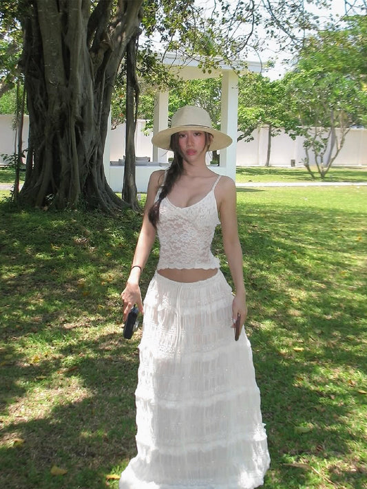 Island resort style white textured lace suspender + lace skirt two-piece set hot girl film set summer
