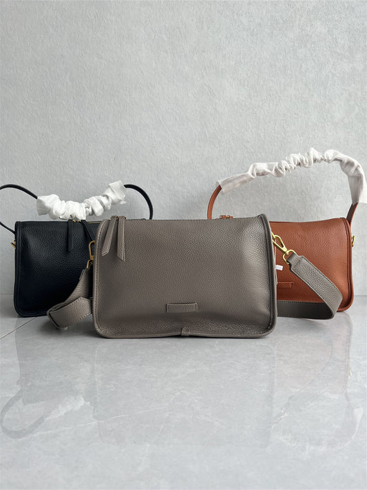 Foreign trade tail goods clearance ~ high-quality top-layer cowhide pillowcase fashion and versatile casual simple one-shoulder crossbody woman