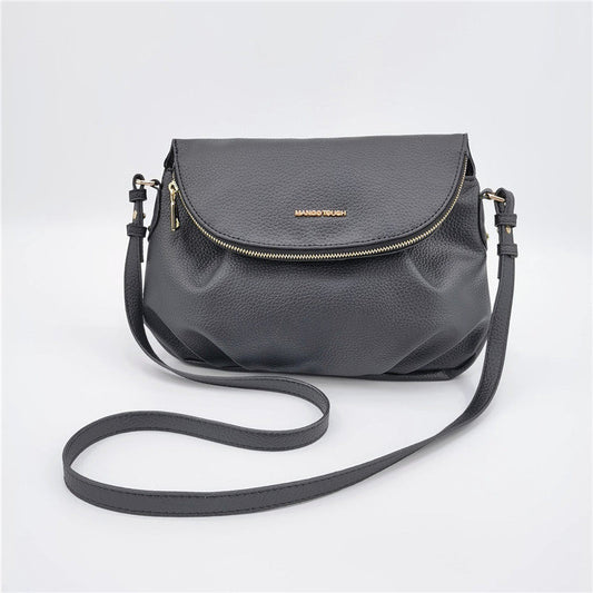 Export multi-pocket crossbody bag simple atmosphere large capacity bag 2023 new shoulder bag cloud bag pleated bag