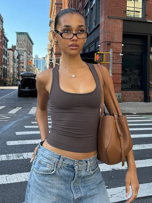 American casual sports style simple solid color sleeveless vest 2026 summer new hot girl tight short top trend