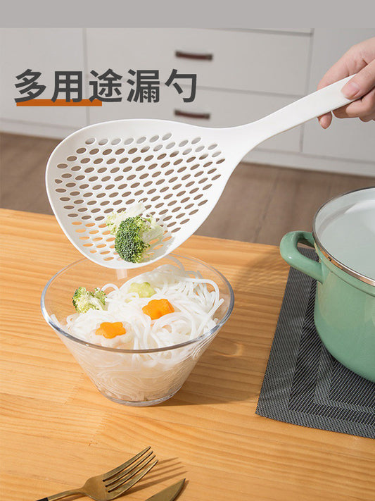 Large long-handled colander for home kitchen, filter, oil leakage, net, noodles, dumplings, artifact, spoon, high temperature resistant plastic fence
