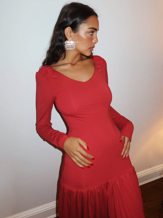 Red high-end V-neck long-sleeved pleated waist dress 2026 autumn new hot girl temperament versatile long dress