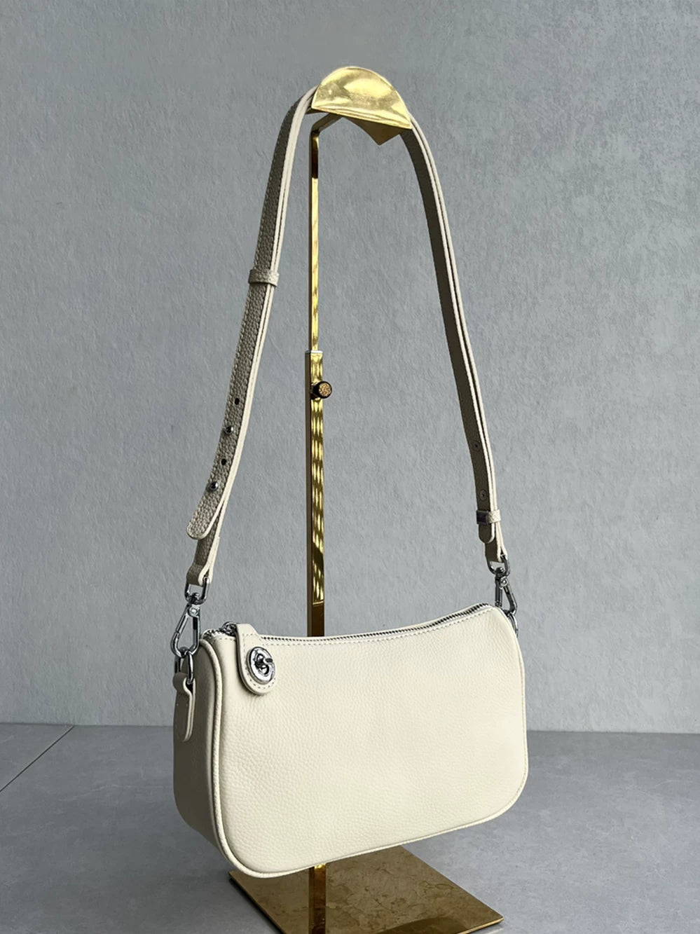 Foreign trade tail goods high-quality top-layer cowhide small square bag fashionable and versatile casual white small bag one-shoulder crossbody women's bag