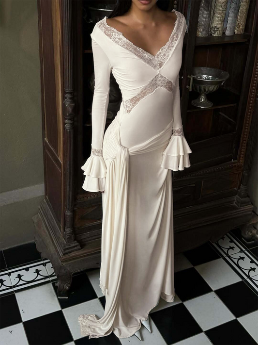 Pure Desire Lace Stitched V-Neck Long Sleeve Dress 2026 Autumn New Hot Girl Pleated Slimming Hip Skirt
