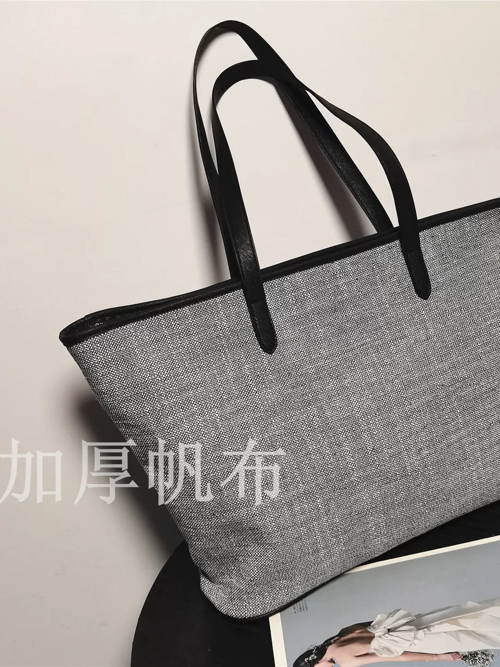 2026 new large-capacity canvas tote bag for women commuting to work high-end sense one-shoulder hand-held college student class bag