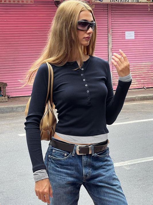 American retro preppy style simple fake two long-sleeved base shirts T-shirt 2026 fall new hot girl top trend