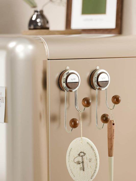 Kitchen supplies: suction cups, refrigerator outer side shelves, storage artifacts, spoons, shovels, punching-free shelf hooks