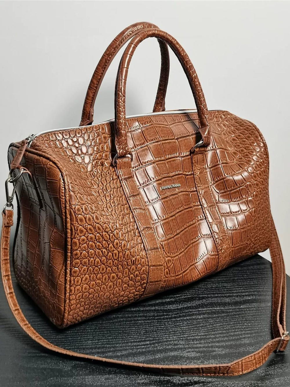 Maillard vintage handbag crossbody bag Boston bag women's large capacity autumn and winter bag pillow bag commuter export bag