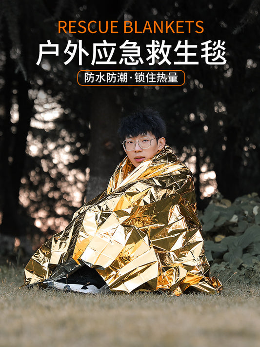 Outdoor first-aid blankets, thickened survival and life-saving blankets, self-rescue and cold-proof, multi-functional survival warm blankets and emergency blankets in the wild