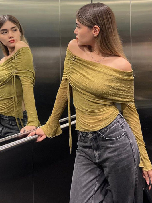 Hong Kong-style girl fashion long-sleeved one-shoulder top 2026 autumn new hot girl slim slimming versatile T-shirt trend