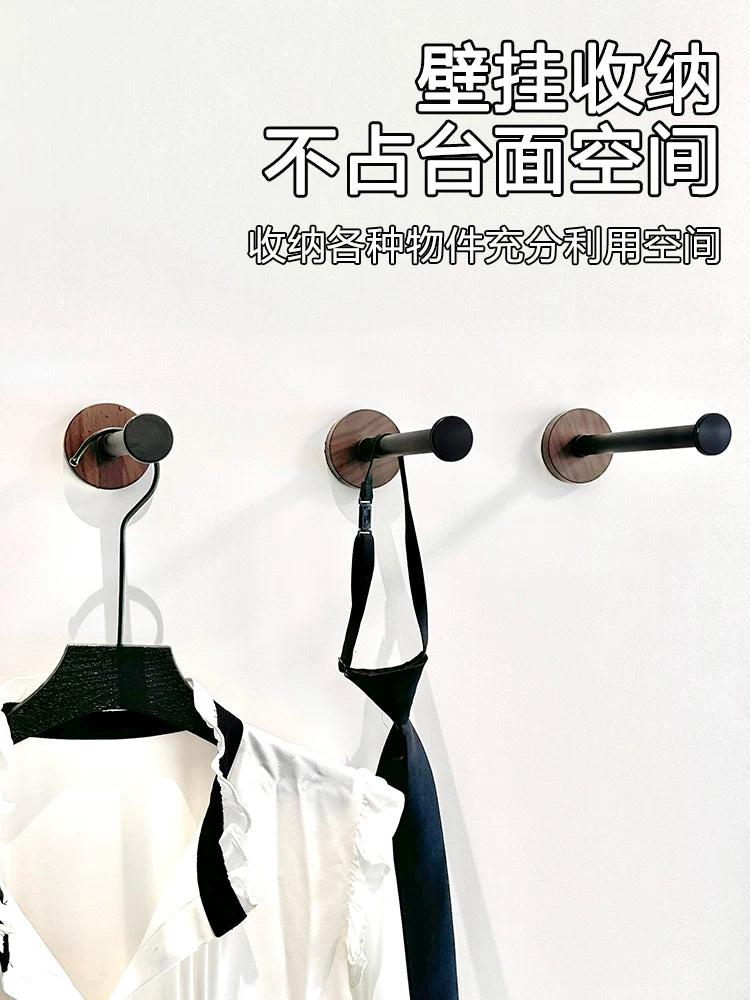 Suction cup hanger storage artifact household punching-free balcony wall multi-functional non-trace hanging hanger storage rack Y