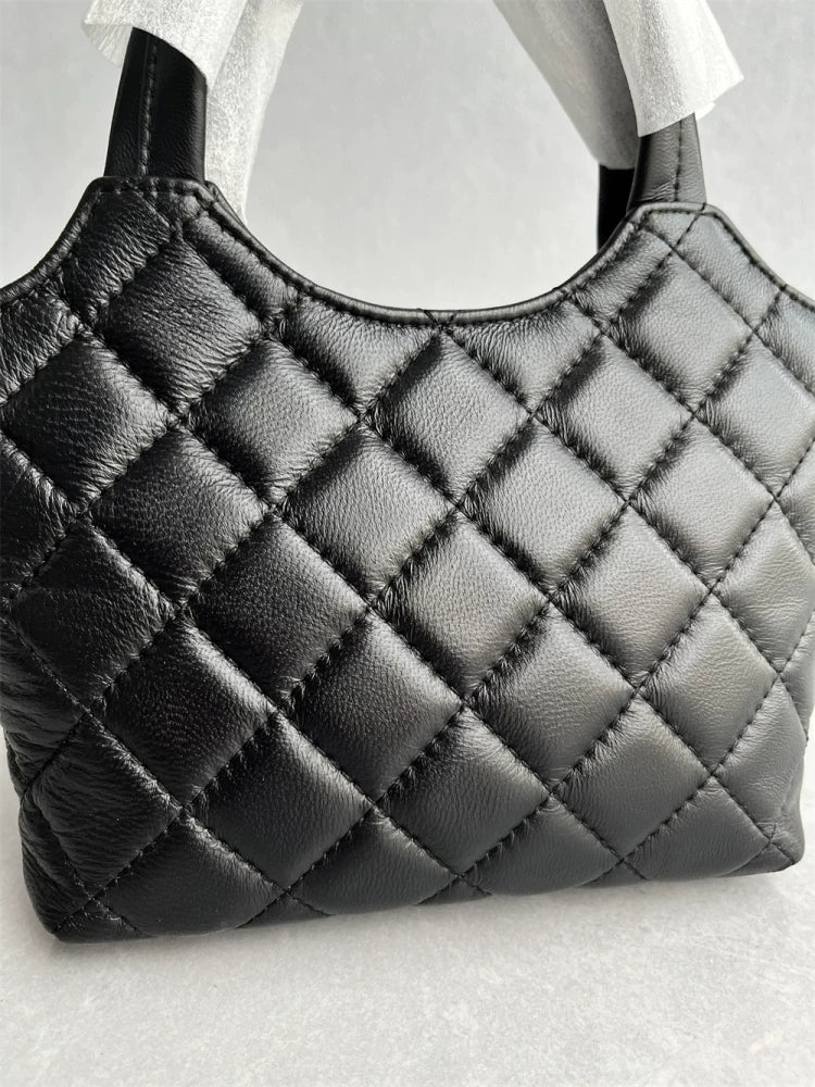 Hong Kong counter tail goods high-quality top layer sheepskin tote bag Lingge fashion versatile hand-to-hand one-shoulder crossbody women's bag