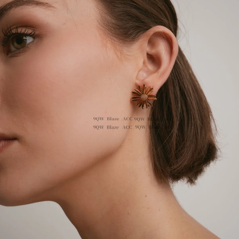 9QW French vintage daisy stud earrings niche design metal flower earrings light luxury luxury high-end commuter earrings