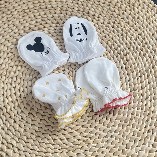 The original single Mickey baby gloves anti-face scratching artifact spring and summer can bite thin newborn baby gloves