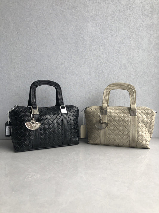 2024 New Top Layer Cowhide High-quality Woven Bag Small Square Bag Fashionable and Versatile High-End Shoulder Crossbody Women's Bag