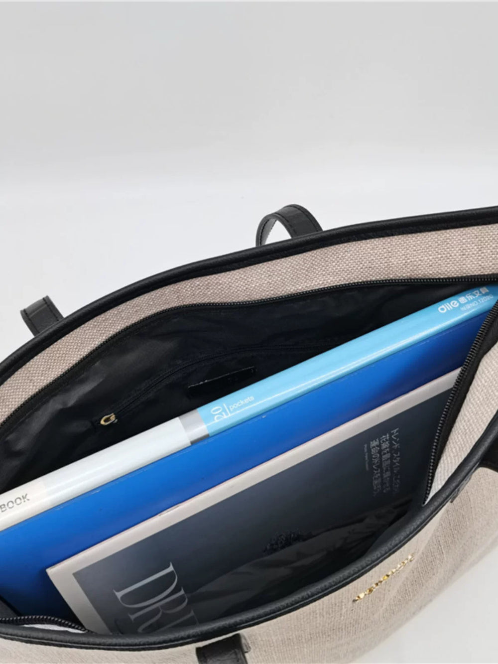 Niche design canvas tote bag for commuting to work, large capacity shoulder bag, summer light casual hand-held women's bag