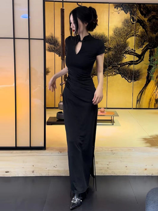 New Chinese black improved cheongsam dress 2026 summer new hot girl pleated slimming hip slit long skirt