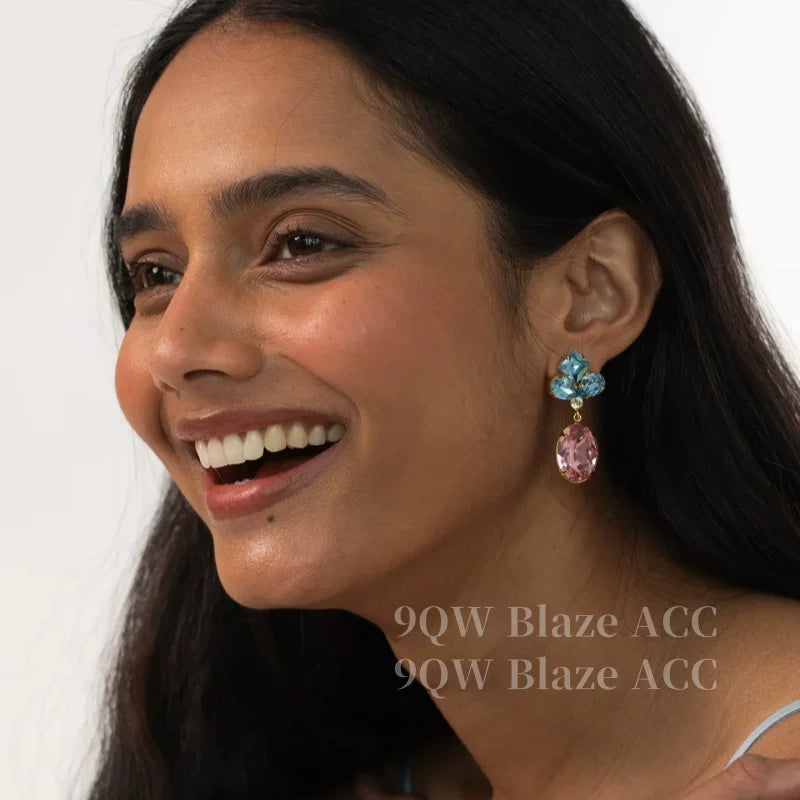 French blue pink contrasting crystal earrings, women's retro light luxury high-end earrings, niche design, face small earrings
