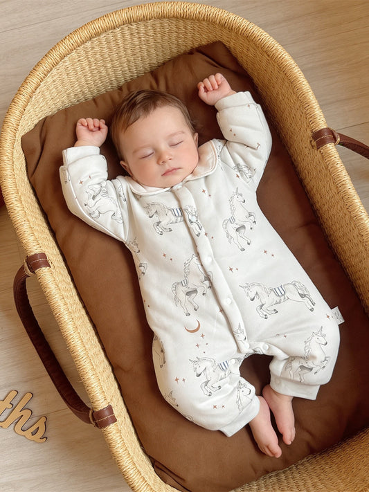 Baby padded clothes jumpsuits to keep warm, newborn babies thickened clothes, autumn and winter doll collars, crawling clothes, small moon-age clothes