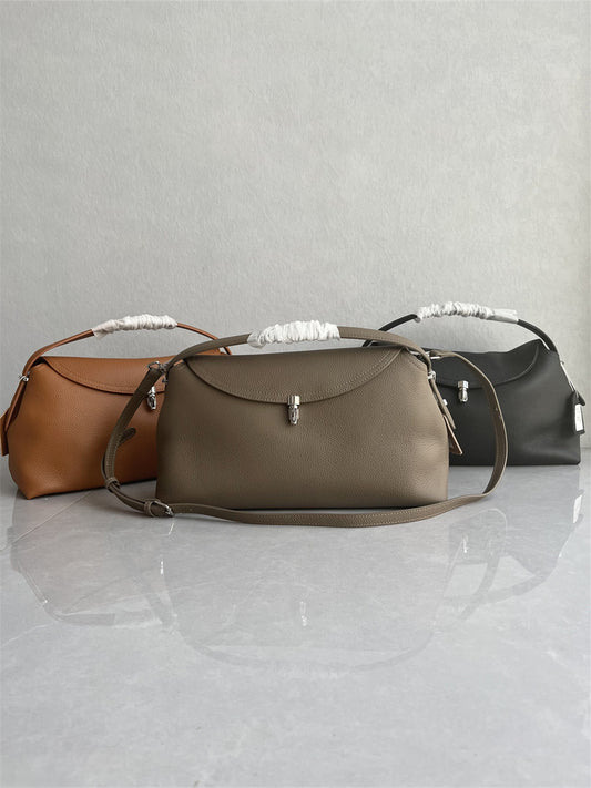This year's new high-quality top-layer cowhide handbag niche fashion versatile leather high-end one-shoulder crossbody girl
