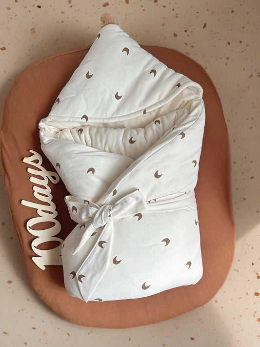 Baby quilt is thickened in autumn and winter, pure cotton A newborn baby hug quilt in the delivery room, newborn quilt when going out to prevent startling
