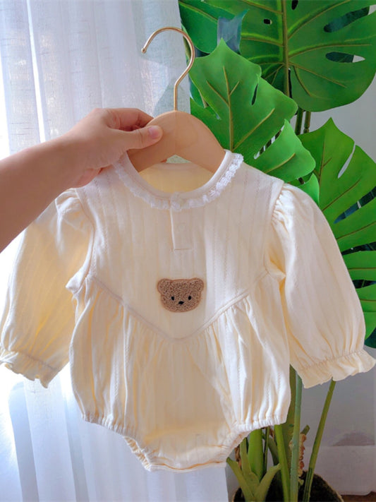 Korean version of baby clothes, spring and autumn one-piece full moon, two months girl, baby girl 100 days, court sleeve fart clothes are super cute