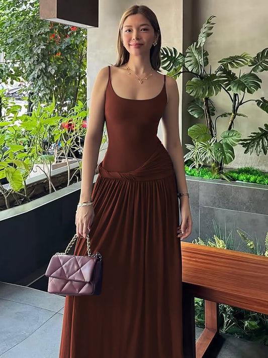 French solid color high-end kink slip dress 2026 summer outfit banquet slim slimming temperament long skirt