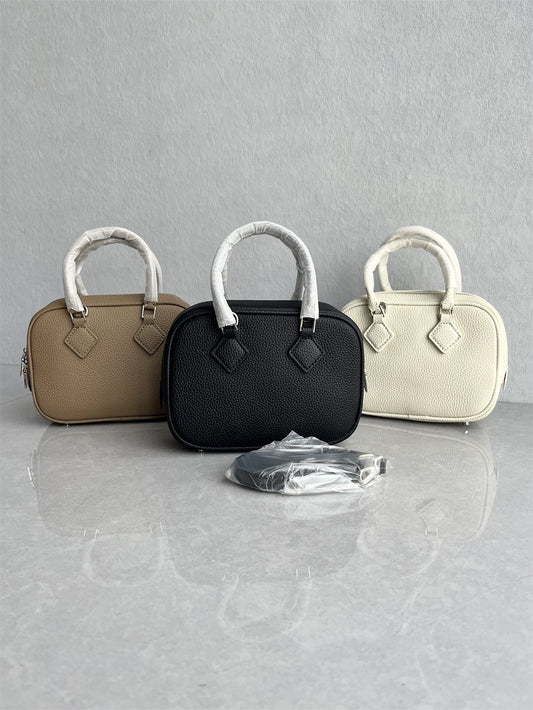 The new product of the season is exported to South Korea, fashionable and versatile simple one-shoulder crossbody bag