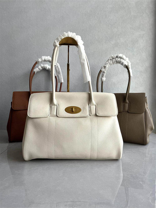 The first layer of cowhide ~ large-capacity commuting, high-end texture, fashionable and versatile, can be loaded with shoulder bags, armpit bags, handbags, and women's bags